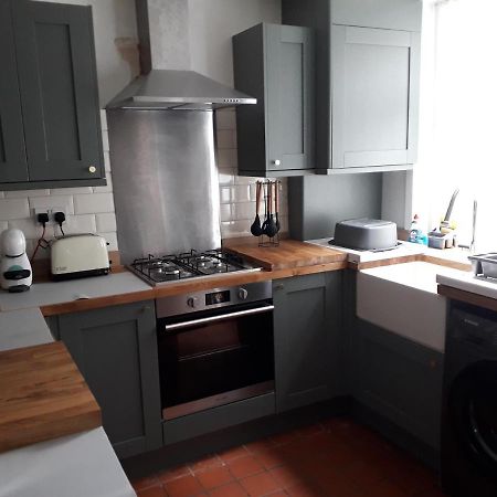 Traditional House Near Liverpool City Centre المظهر الخارجي الصورة