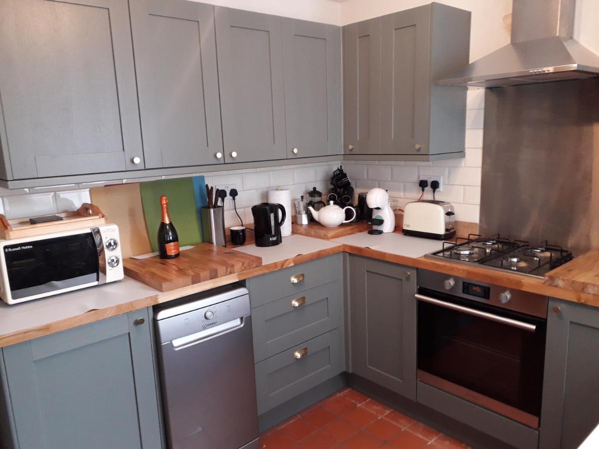 Traditional House Near Liverpool City Centre المظهر الخارجي الصورة